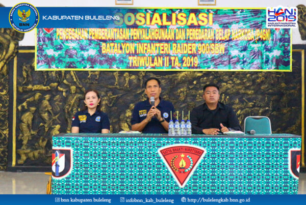 DESIMINASI INFORMASI P4GN KEPADA PEGAWAI KELURAHAN ASTINA SINGARAJA