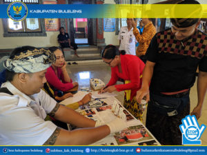 SOSIALISASI P4GN DAN DETEKSI DINI MELALUI TEST URINE PADA PEGAWAI KANTOR DESA BENGKALA KAB. BULELENG