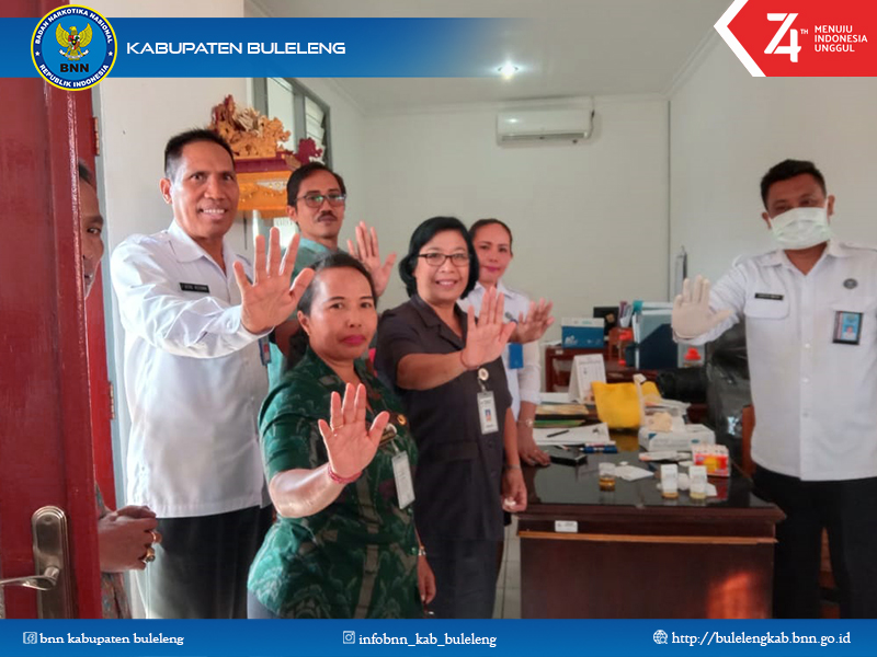 SOSIALISASI P4GN DAN DETEKSI DINI MELALUI TEST URINE PADA PEGAWAI SETDA KAB. BULELENG BAGIAN KESRA SOSIALISASI P4GN DAN DETEKSI DINI MELALUI TEST URINE PADA PEGAWAI SETDA KAB. BULELENG BAGIAN KESRA